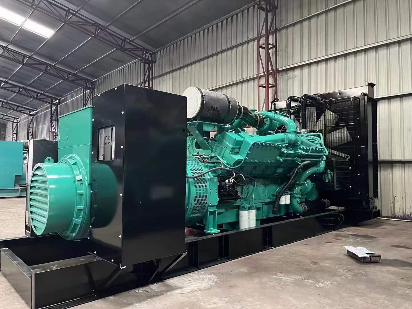 松山如何降低 800kW 柴油发电机输出电流的波动？