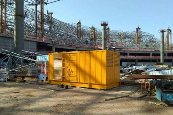 松山发电机出租如何判断空气滤清器是否需要更换？
